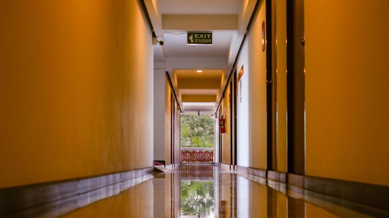 Chorlada Lanna Hotel Чіангмай Екстер'єр фото