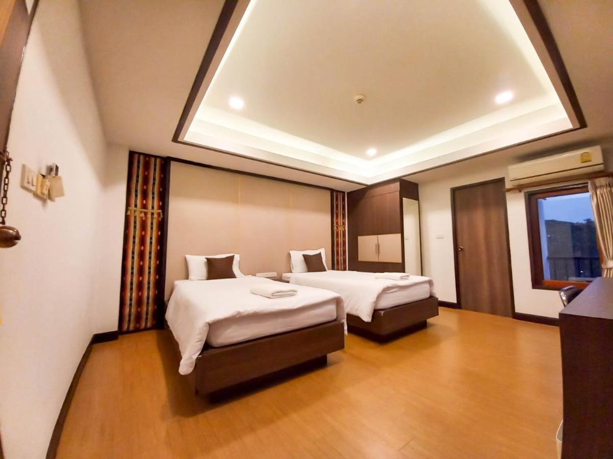 Chorlada Lanna Hotel Чіангмай Екстер'єр фото